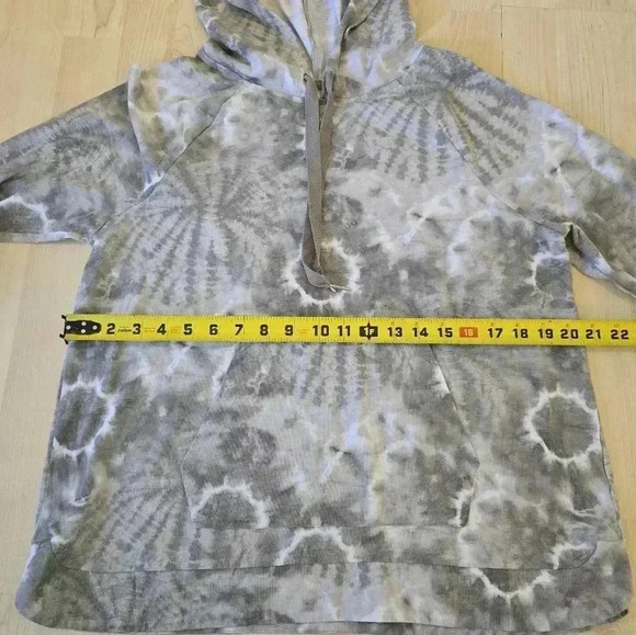 Koolaburra by ugg Grey tie dye lightweight hoodie size medium - Picture 5 of 7